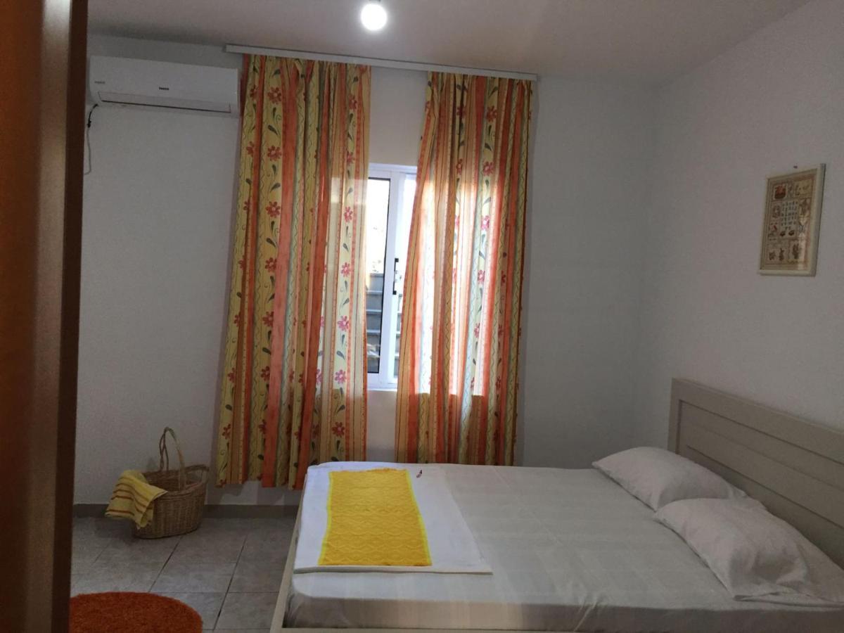 Cosyy House Apartment Vlore Bagian luar foto