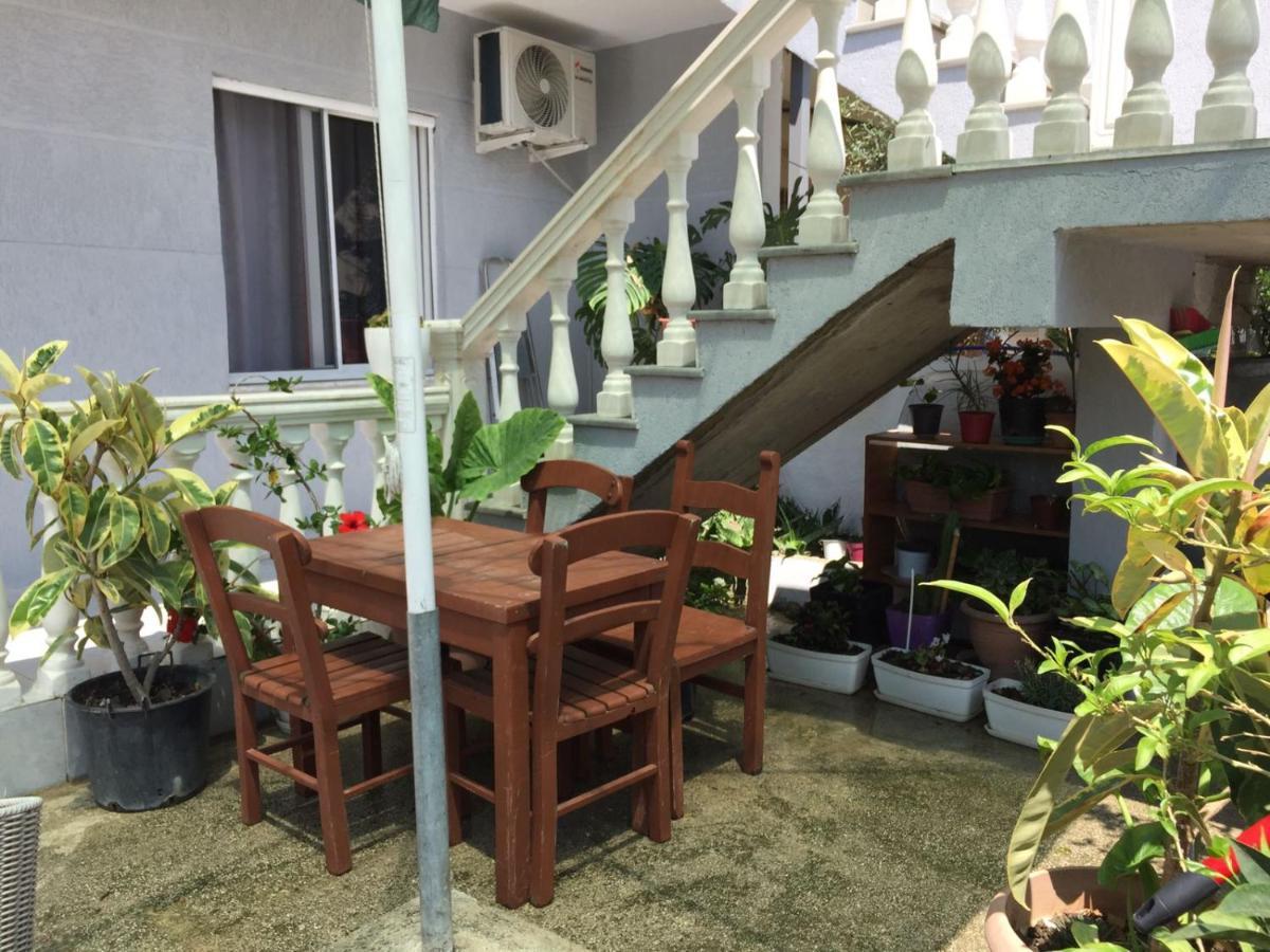 Cosyy House Apartment Vlore Bagian luar foto